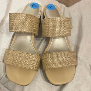 Anne Klein never worn sandals